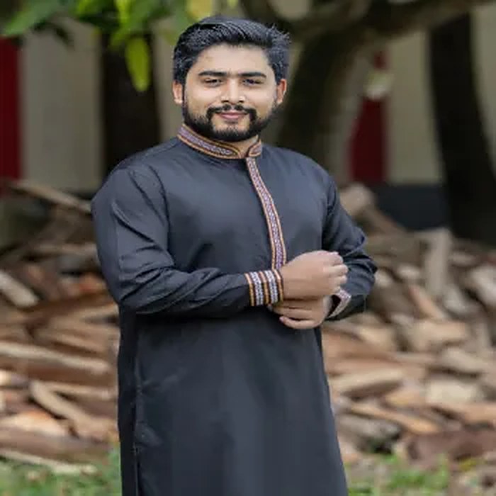 ব্ল্যাক এমব্রয়ডারি পাঞ্জাবি